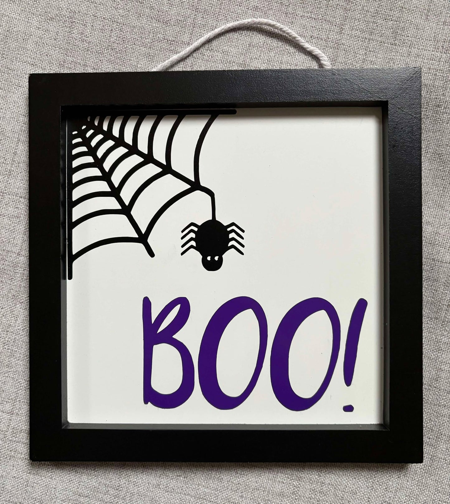 Boo Halloween Sign